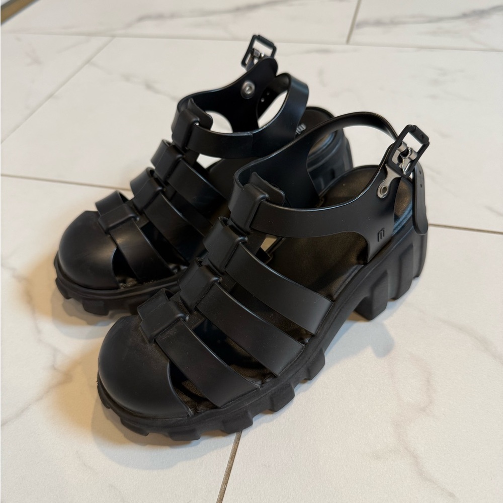 Mini Melissa black sandals in excellent condition, barely worn